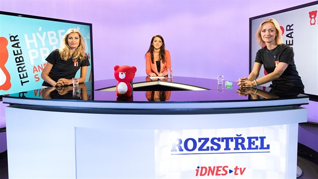 Tereza Maxov (vlevo) a Terezie Sverdlinov (vpravo) v diskusnm poadu iDNES.cz Rozstel (15. z 2017)