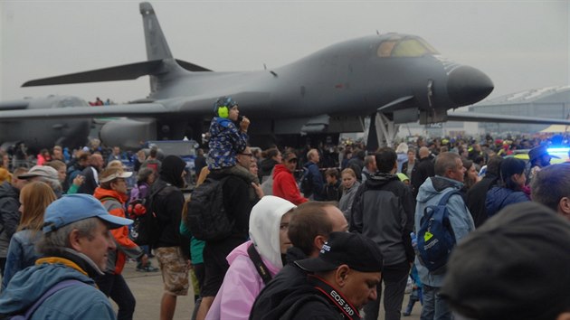 Statick ukzka obho americkho bombardru B-1B Lancer