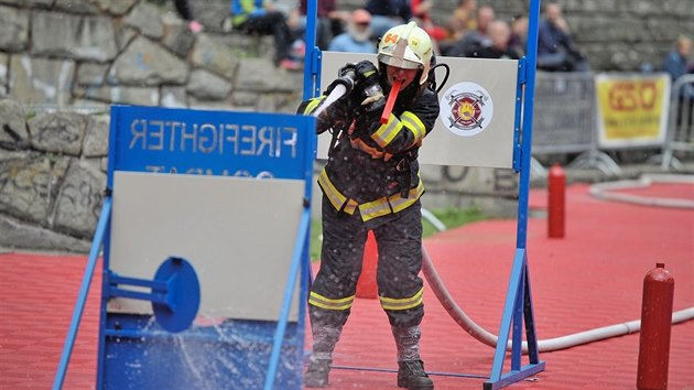 Pavlína Havlenová během mezinárodní soutěže Firefighter Combat Challenge v Jihlavě, kde mezi ženami zvítězila.