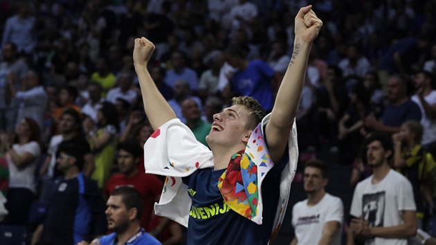 Slovinsk basketbalista Luka Doni slav evropsk titul u v osmncti.