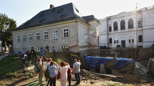 Vůbec poprvé lidé do Müllerova domu nahlédli o uplynulém víkendu díky Dnům evropského dědictví. Další návštěvníky stavba přivítá až příští rok, kdy už budou její opravy u konce.