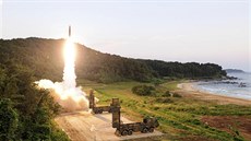 Test jihokorejské rakety Hyunmoo II (4. záí 2017)
