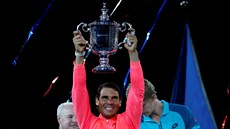 NEJÚSP̊NJÍ GRANDSLAM. Vech deset titul z Roland Garros dobyl Rafael Nadal po boku strýce Toniho.