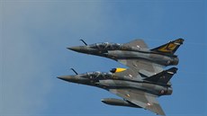 Stroje Mirage-2000D francouzského Couteau Delta se louí se Dny NATO v Ostrav