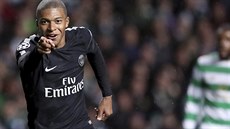 Útoník paíského Saint Germain Kylian Mbappé se raduje ze vsteleného gólu...