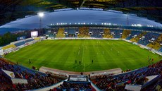 STÍNADLA Pohled z tribuny na ligové utkání domácích Teplic s Bohemians.