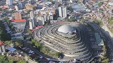 El Helicoide byla postavena jako spirála do ráje konzumu.