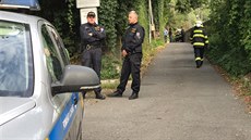 Policisté jeli také zkontrolovat obsah dalích dvou dom, kteí sbrateli...