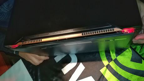 Nvlt Vclav: Asus ROG Zephyrus