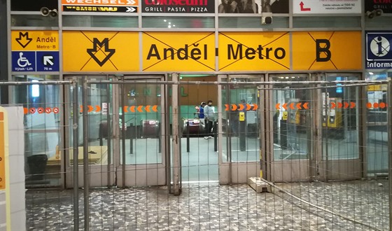 Ve stanici metra Anděl se na 9 měsíců uzavřel výstup směr křižovatka Anděl....