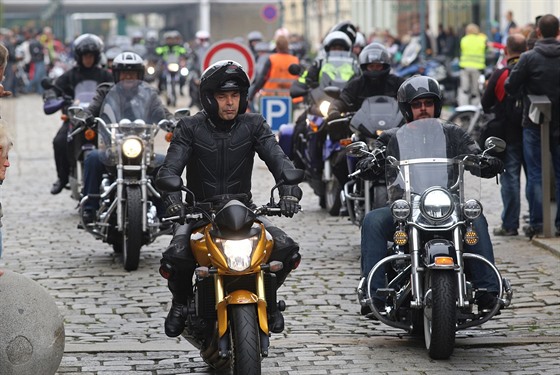 Svatováclavská vyjíka symbolicky ukonila motorkáskou sezonu.