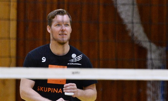 Lubo Bartnk na tréninku volejbalového Ústí nad Labem.