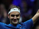 DOBOJOVÁNO. Roger Federer rozhodl v závreném duelu o vítzství týmu Evropy...