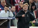 Trenér Liverpoolu Jürgen Klopp bhem utkání fotbalové Ligy mistr na hiti...