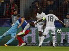 Romelu Lukaku stílí gól Manchesteru United na hiti CSKA Moskva v utkání Ligy...