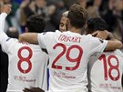 Momentka z utkání Evropské ligy. Fotbalisté Lyonu oslavují gól.