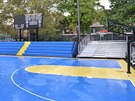 OSIELÝ RUCKER PARK. V Harlemu se basketbal nehraje pouze ve chvílích, kdy se...