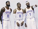 Paul George, Russell Westbrook a Carmelo Anthony (zleva), ti hvzdy Oklahoma...