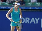 Zklamaná britská tenistka Johanna Kontaová na turnaji v Tokiu.