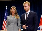 První dáma USA Melania Trumpová a princ Harry se seli ped zaátkem her...