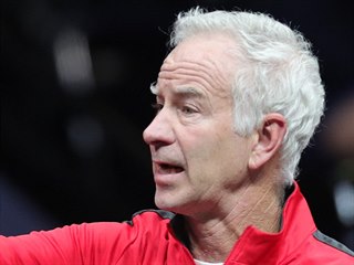 John McEnroe na Laver Cupu v Praze coby kapitán světového výběru