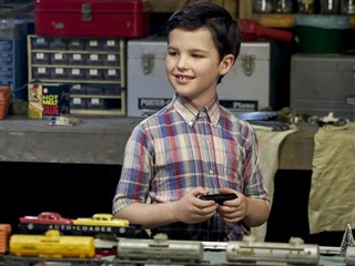 Iain Armitage v titulní roli seriálu Mladý Sheldon