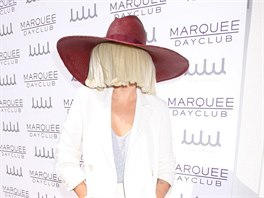 Zpěvačka Sia (Las Vegas, 21. března 2015)