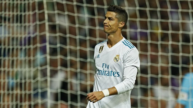 Cristiano Ronaldo z Realu Madrid a jeho nespokojen vraz.