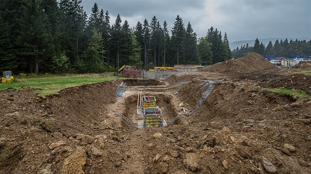 Stavba nové lanovovky na Horních Mísečkách v Krkonoších