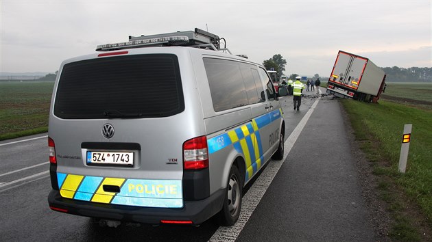 Na silnici mezi Hutnovicemi a Starm Mstem se stala tragick dopravn nehoda.