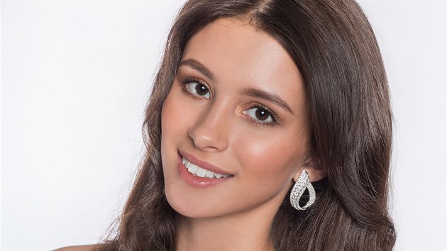 Finalistka sout�e Miss Face 2017 Daniela Z�le��kov� je t�et�.