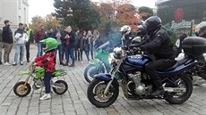 Nejmladšímu motorkáři, který se zúčastnil Svatováclavské vyjížďky, bylo pouhých...