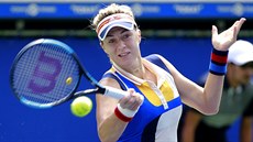 Anastasija Pavljuenkovová returnuje ve finále turnaje v Tokiu.