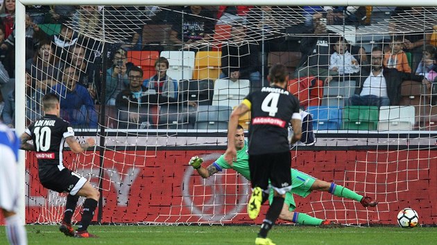 Rodrigo De Paul z Udinese promuje pokutov kop v utkn se Sampdori Janov.