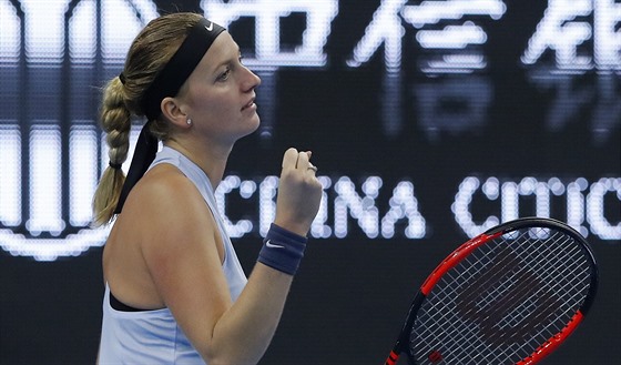 DAÍ SE. Petra Kvitová v osmifinále turnaje v Pekingu.