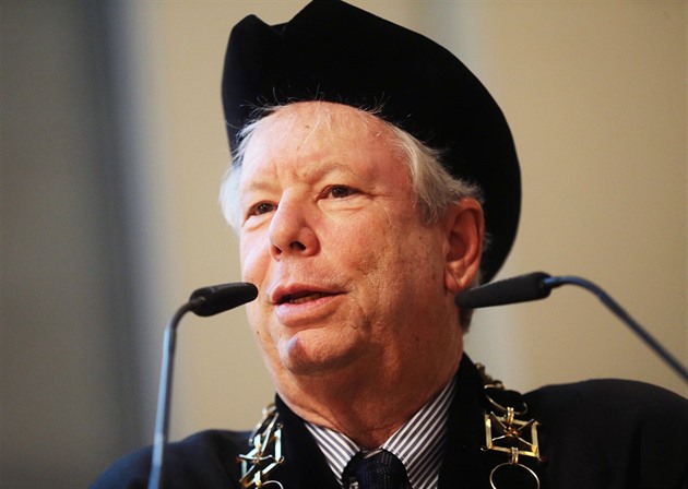 Americký ekonom Richard H. Thaler p�i náv�t�v� Prahy (10. prosince 2015)