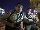Policie zasahuje na koncert v Las Vegas, kde stelec zabil desítky lidí. (2....