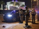 Policie zasahuje na koncert v Las Vegas, kde stelec zabil desítky lidí. (2....