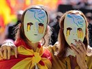 Katalánsko je panlsko. Za jednotu zem demonstrovaly statisíce lidí (8....