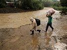 Lidé v Kostarice se vzpamatovávají z následk tropické boue Nate. (5.10.2017)