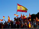 Desítky tisíc lidí demonstrovaly v Madridu za jednotu panlské monarchie. (7....