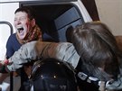 Píznivci opoziního pedáka Alexeje Navalného v Petrohradu demonstrovali proti...