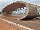 Autobusová zastávka od Oscara Niemeyera (1969)