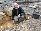 Archeolog Marek Kieco pi przkumu podlo vyhoelho kostelku v...