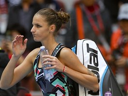 ROZPAIT LOUEN. Karolna Plkov opout turnaj v Pekingu po utkn se...