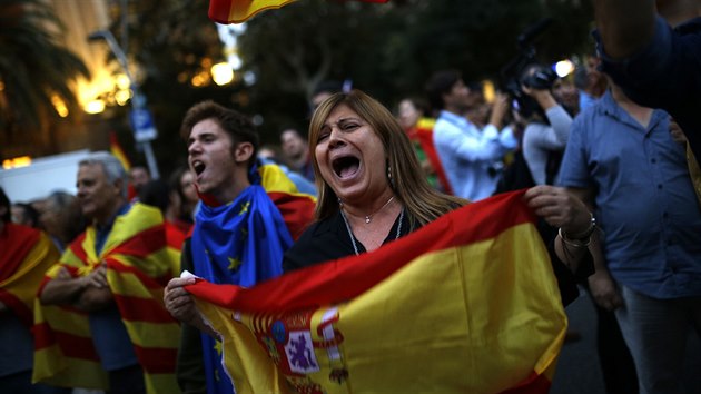 Demonstrace odpůrců katalánské nezávislosti v Barceloně (4. října 2017)