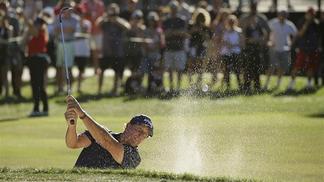 Phil Mickelson vyhrv na turnaji Safeway Open mek z psenho bunkeru.