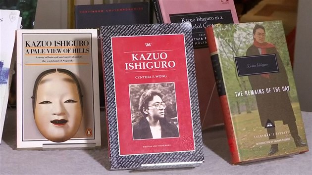 Nobelovu cenu za literaturu získal britský spisovatel Kazuo Ishiguro