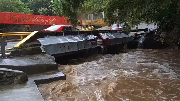 Tropická bouře zabila ve Střední Americe přes dvacet lidí