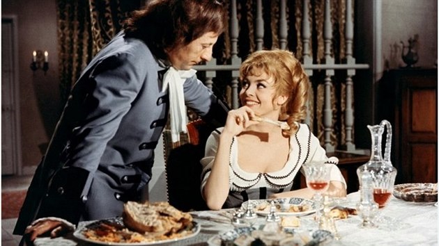 Jean Rochefort spolu s Michèle Mercierovou ve snmku Bjen Angelika (1965)